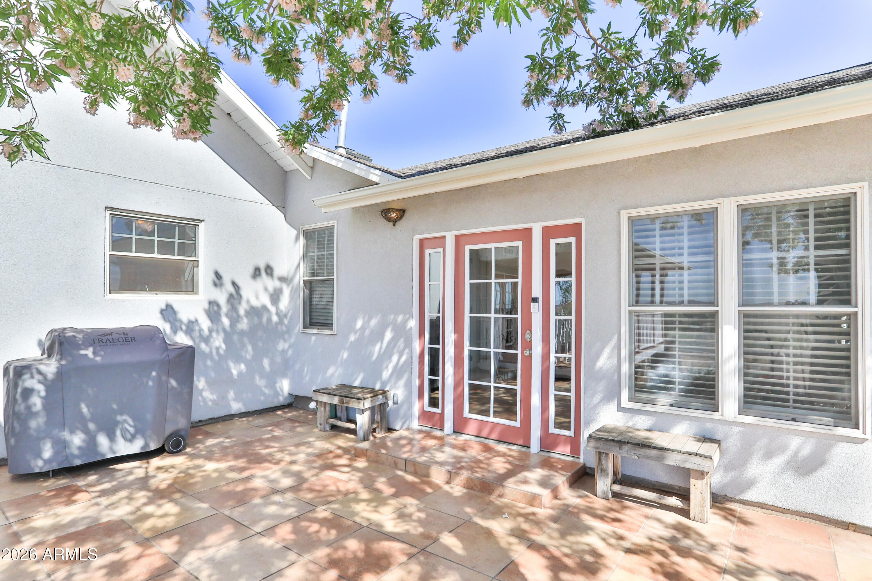 102 CRESTVIEW Road