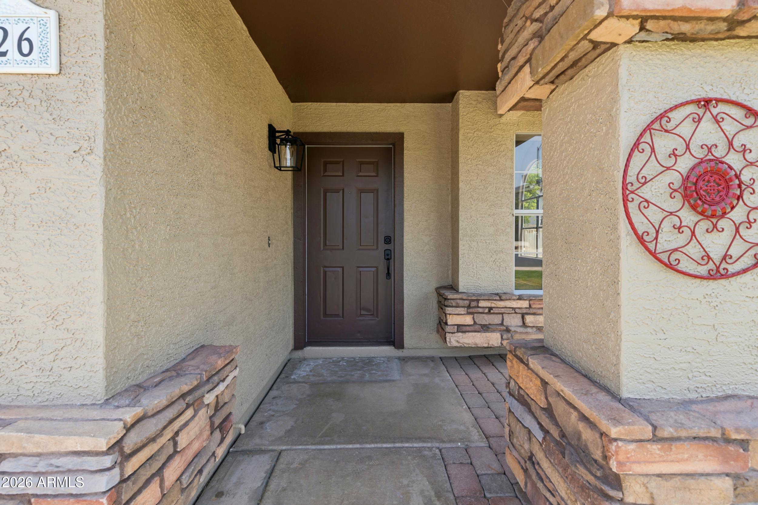 7726 W CINNABAR Avenue