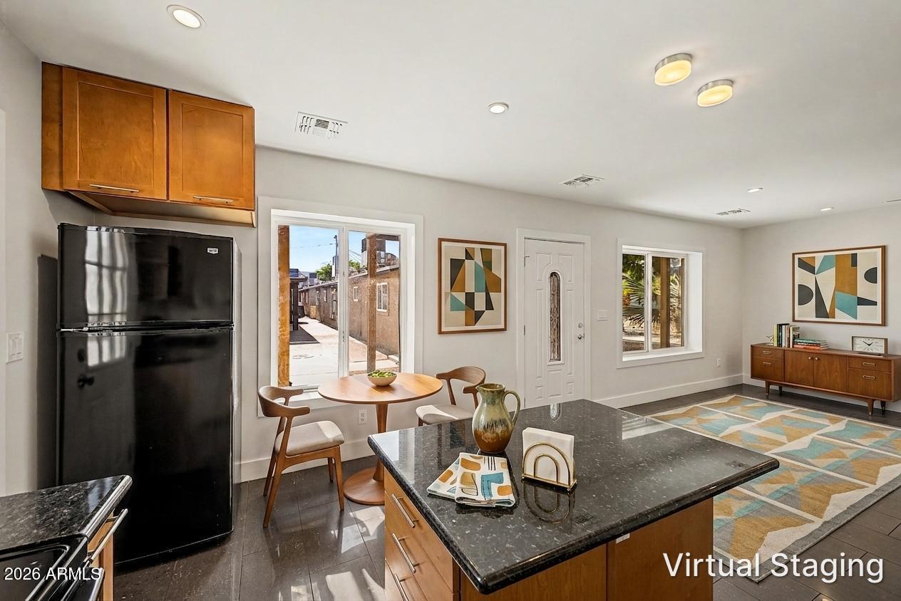 3233 N 37TH Street 18