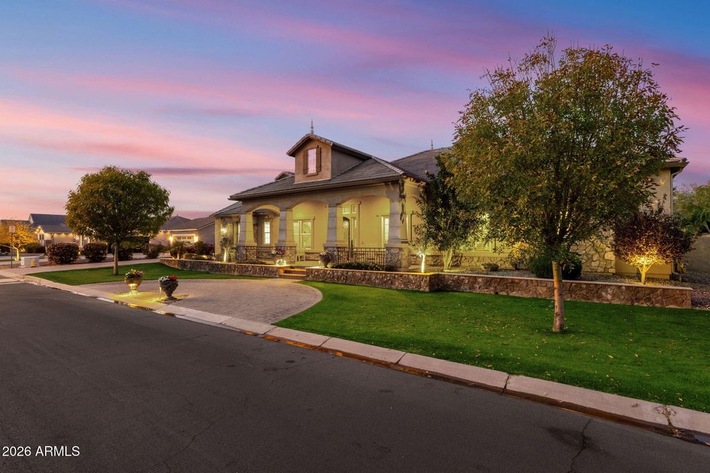 Photo of 4282 E Estrella Court, Gilbert, AZ 85296 (MLS # 6975575)