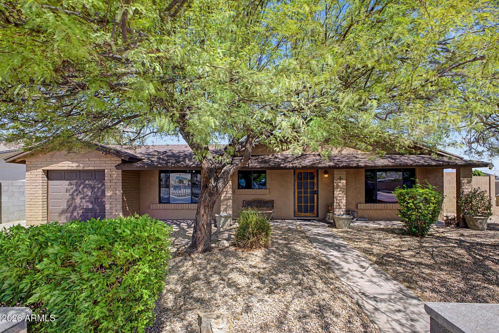 Photo of 7200 W North Lane, Peoria, AZ 85345 (MLS # 7081697)