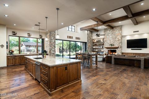 4610 E MEADOWVIEW Drive Gilbert AZ 85298