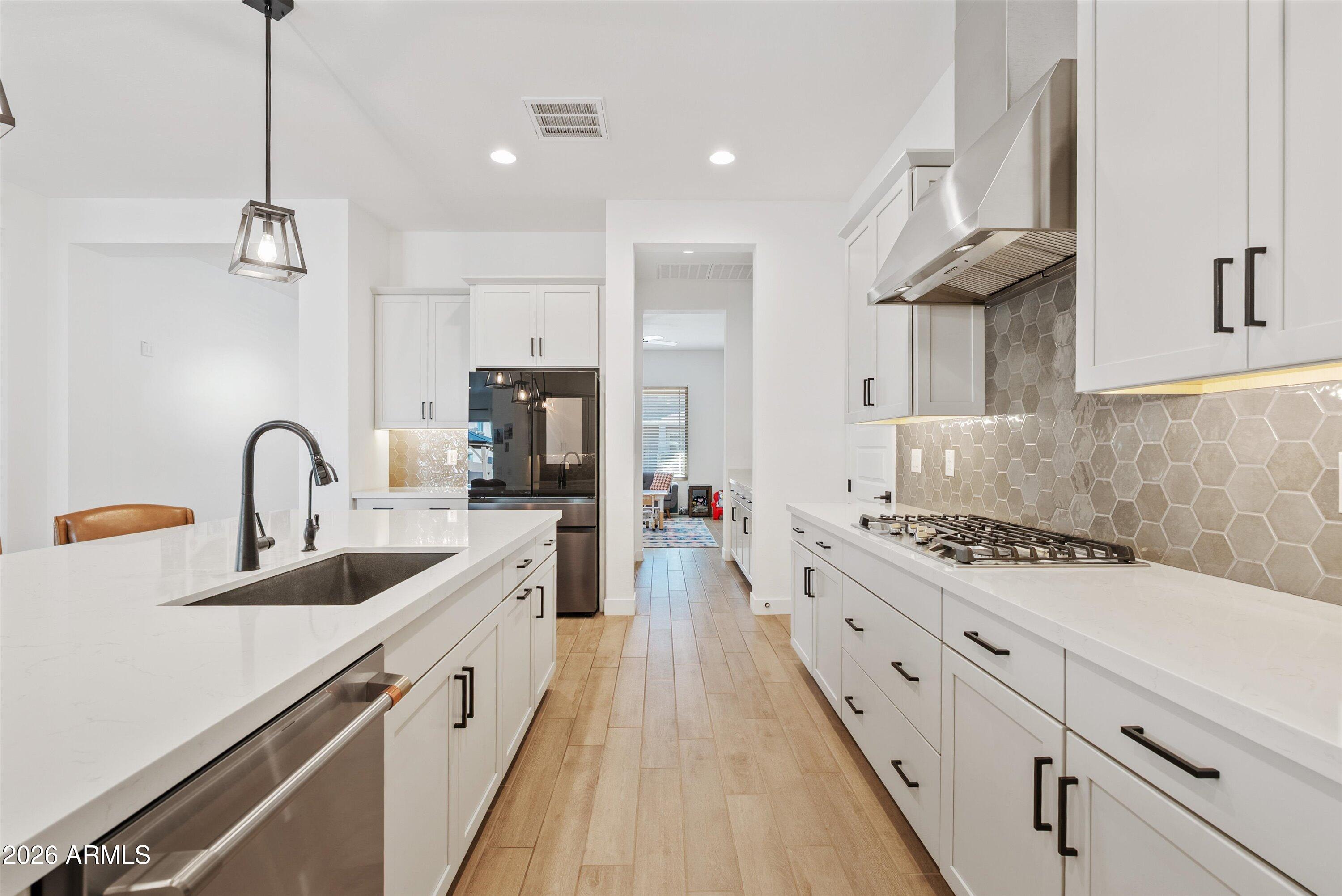 19066 E BRAEBURN Lane