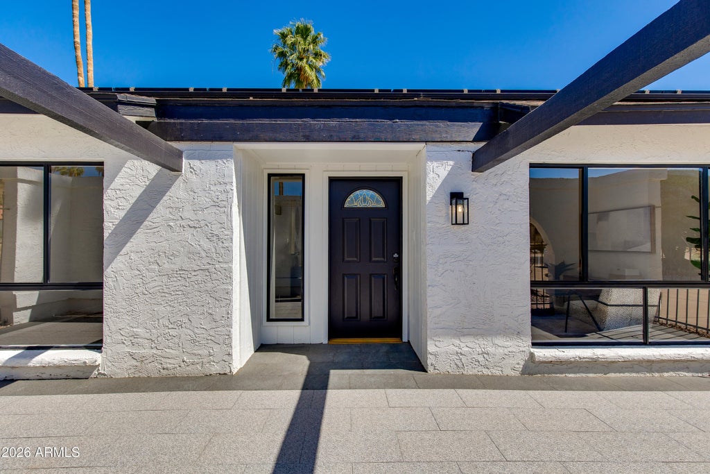 Photo of 2324 E Cortez Street, Phoenix, AZ 85028 (MLS # 7072833)