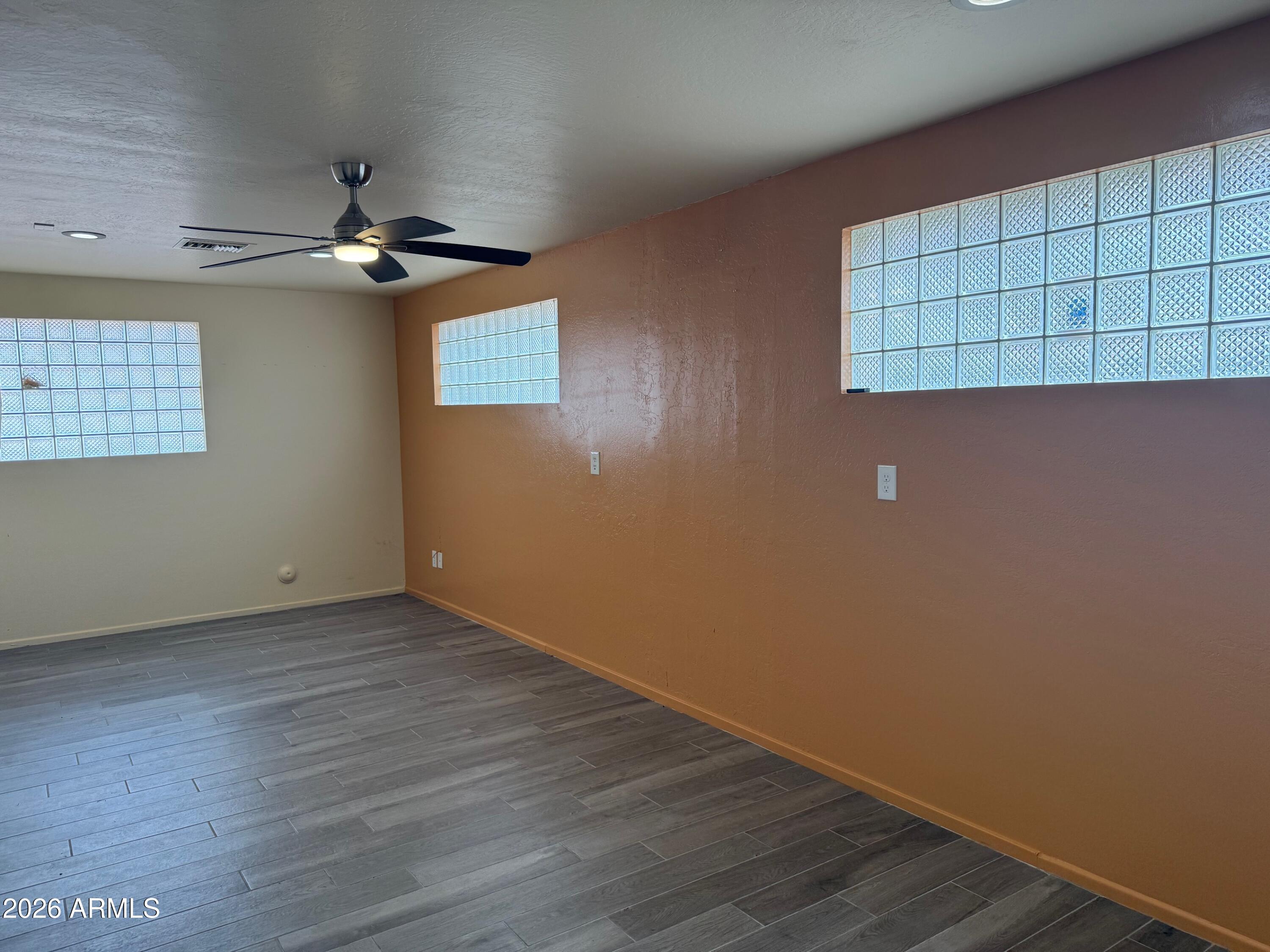 BETHANY VILLA 2 - Commercial Lease