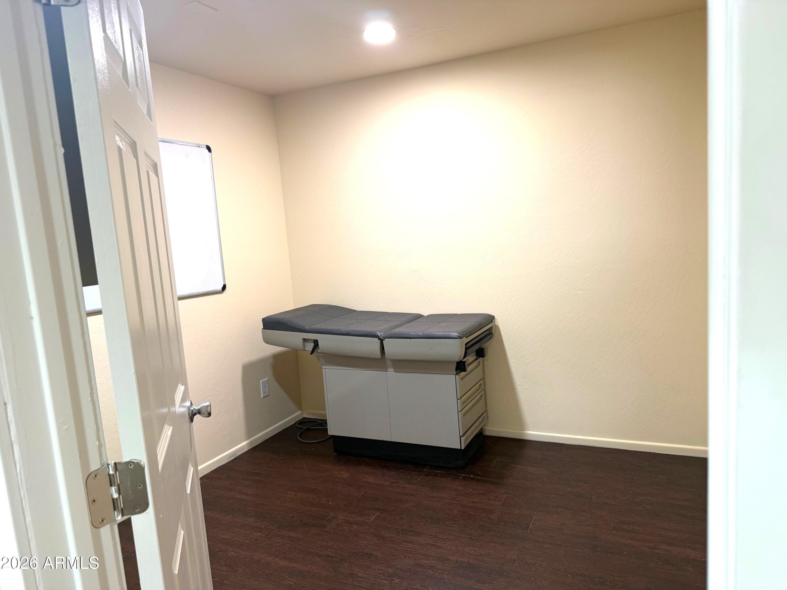 BETHANY VILLA 2 - Commercial Lease