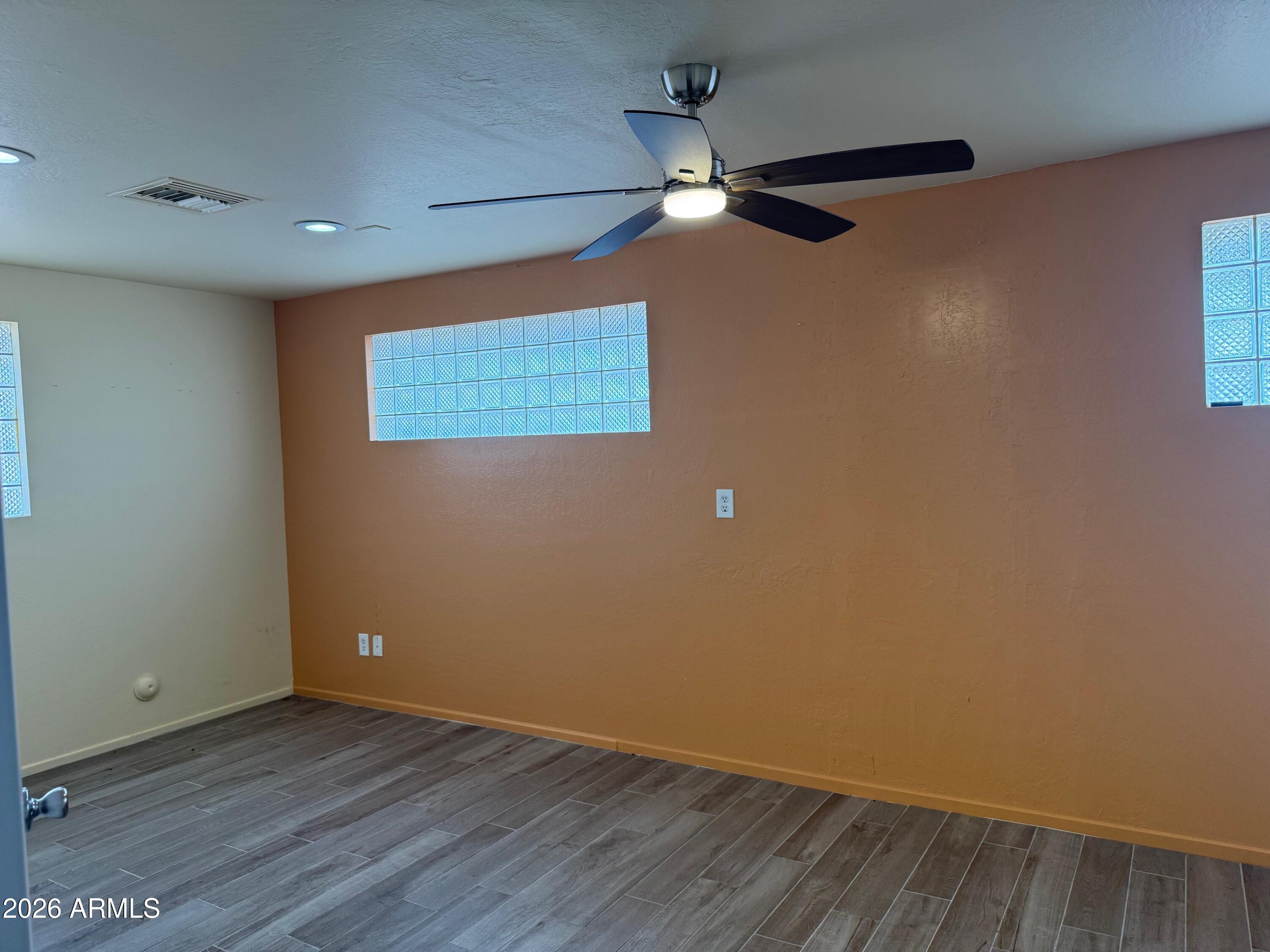 BETHANY VILLA 2 - Commercial Lease