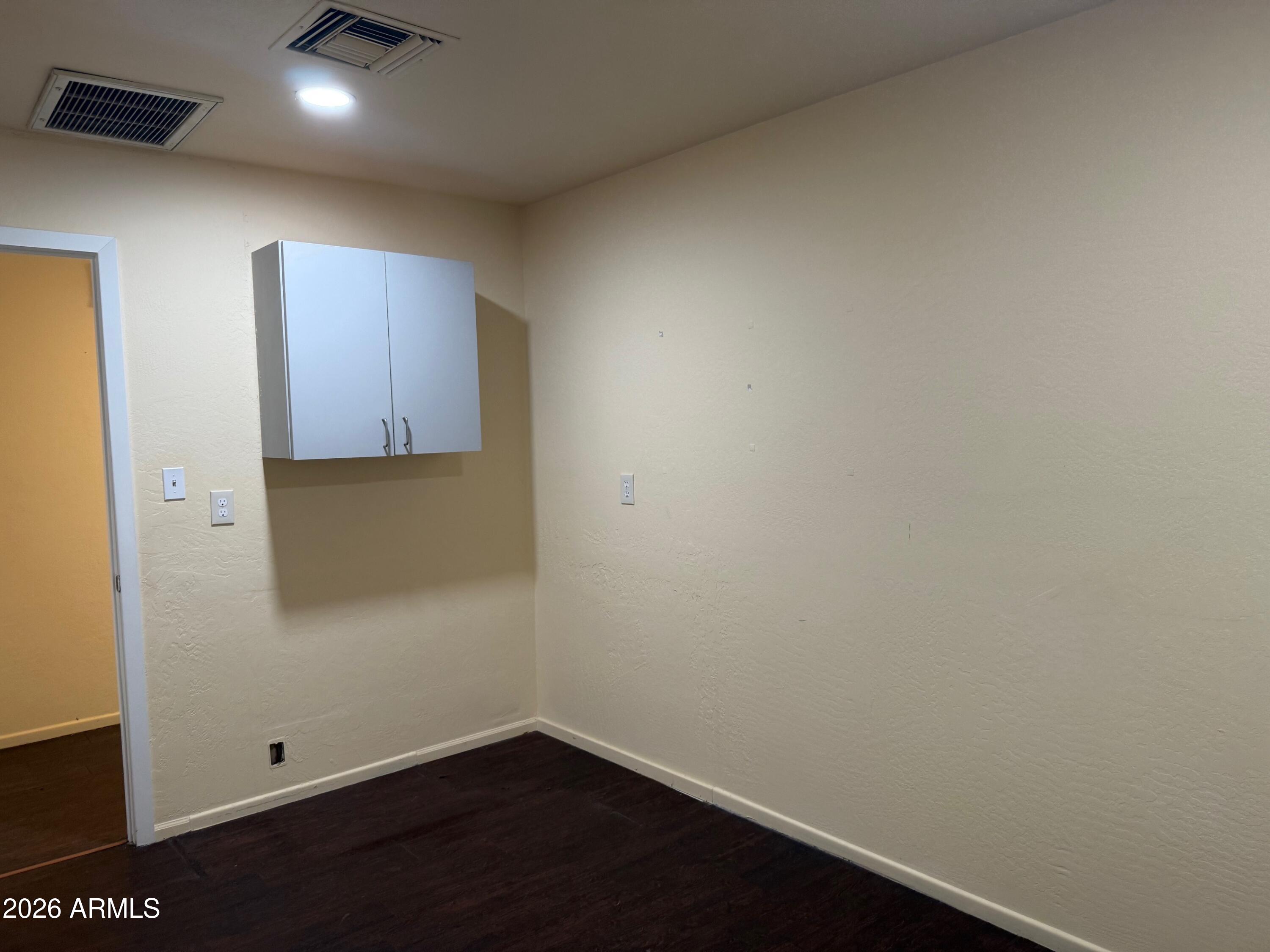 BETHANY VILLA 2 - Commercial Lease
