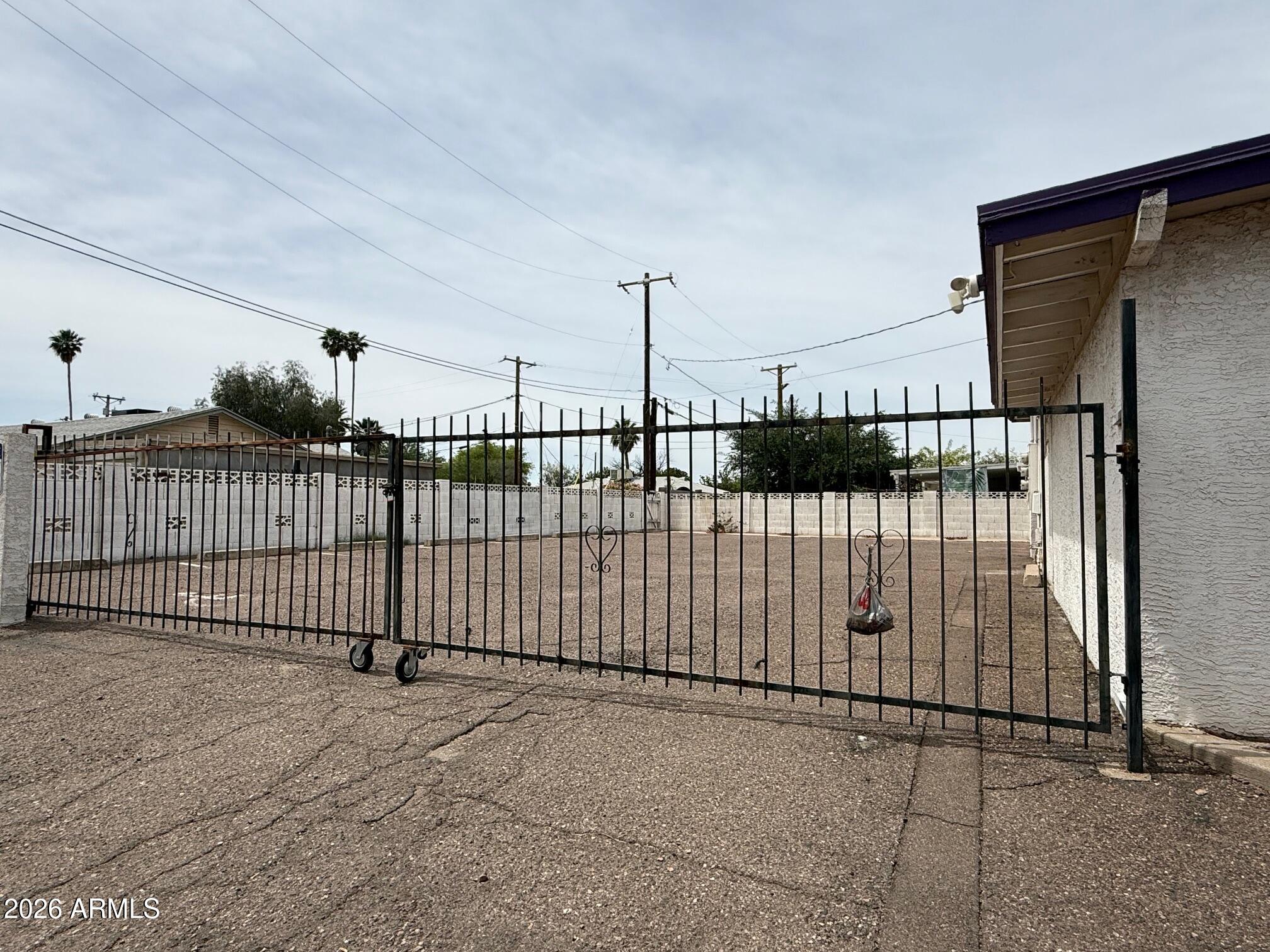 BETHANY VILLA 2 - Commercial Lease