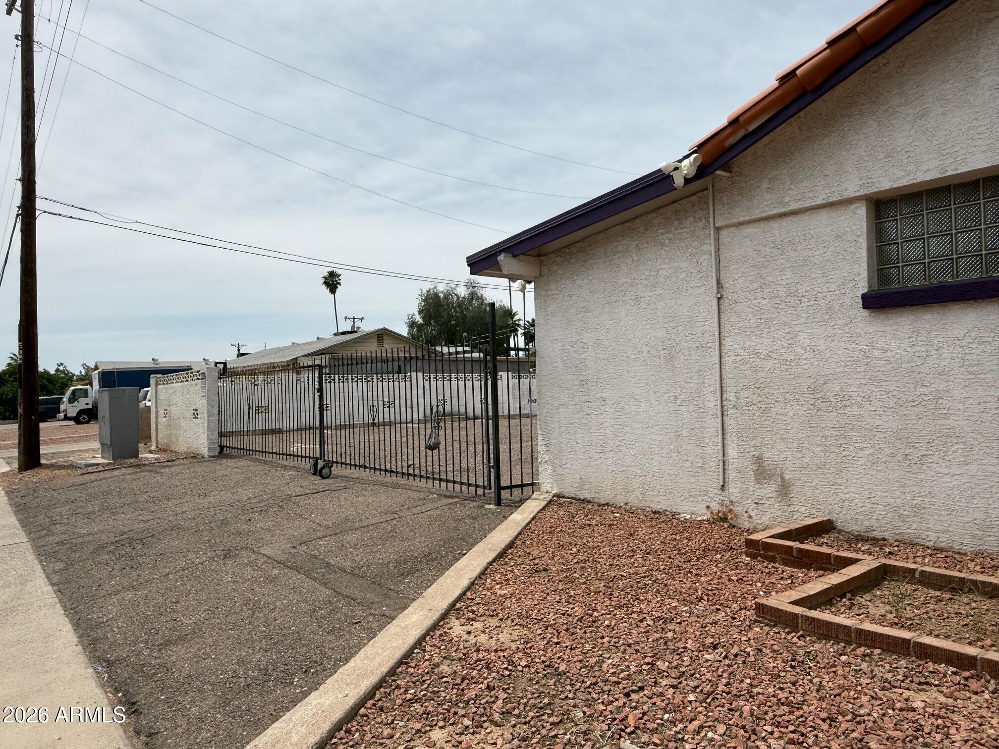 BETHANY VILLA 2 - Commercial Lease
