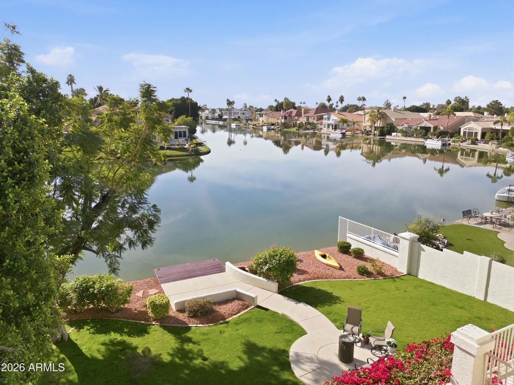 Photo of 1349 E Catamaran Drive, Gilbert, AZ 85234 (MLS # 6964809)