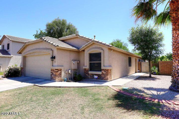 3409 E Menadota Drive