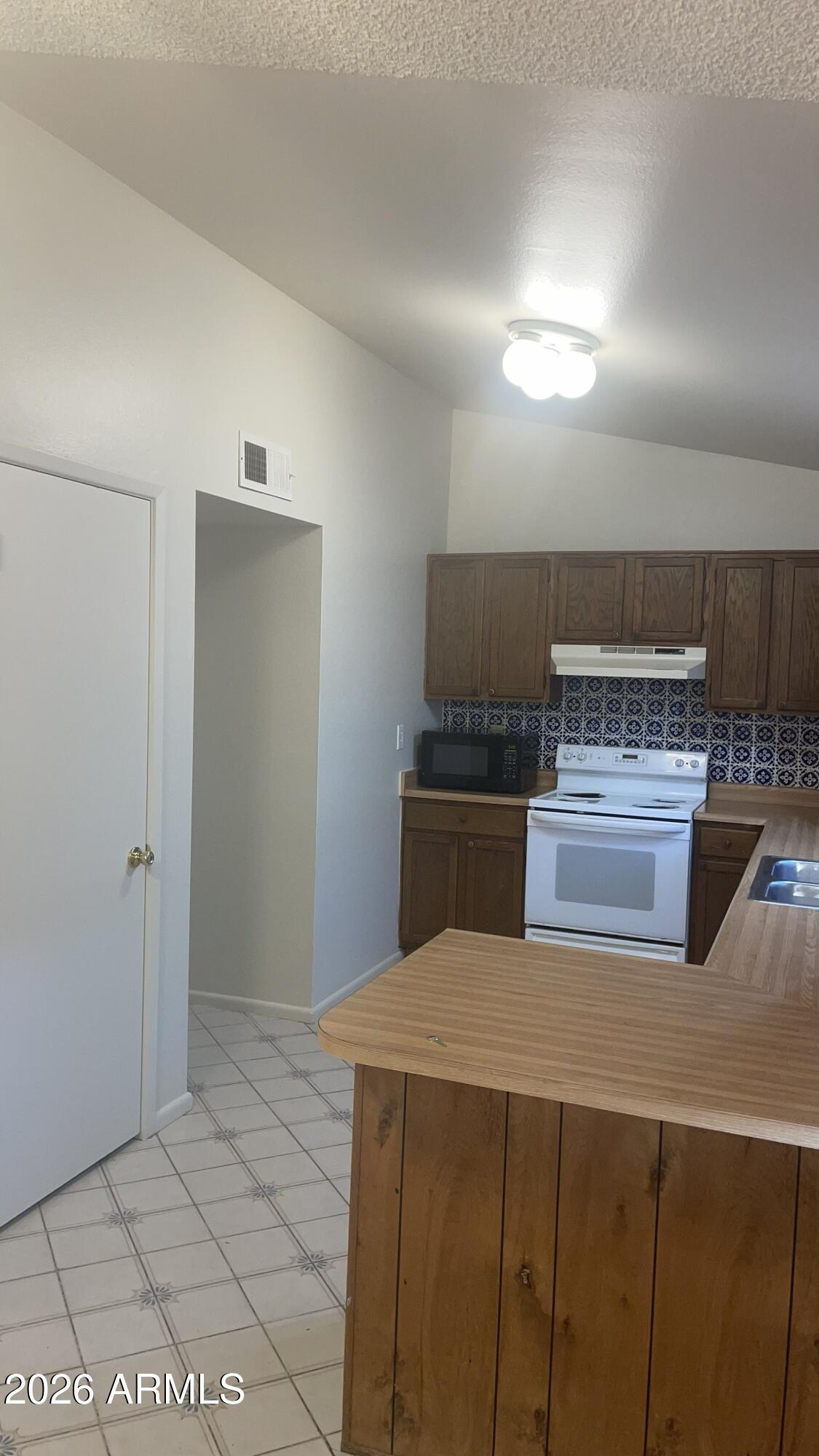 5551 W BLUEFIELD Avenue