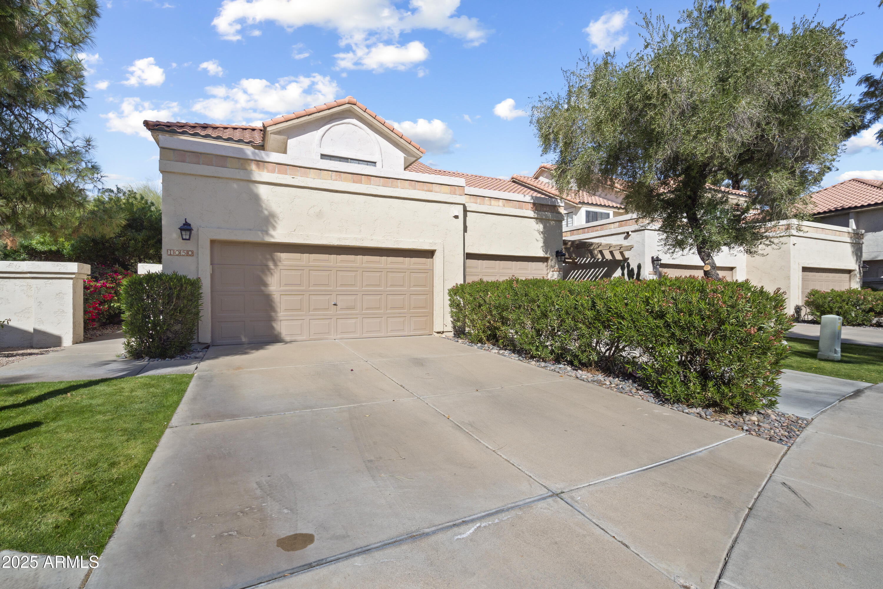 9705 E MOUNTAIN VIEW Road 1050