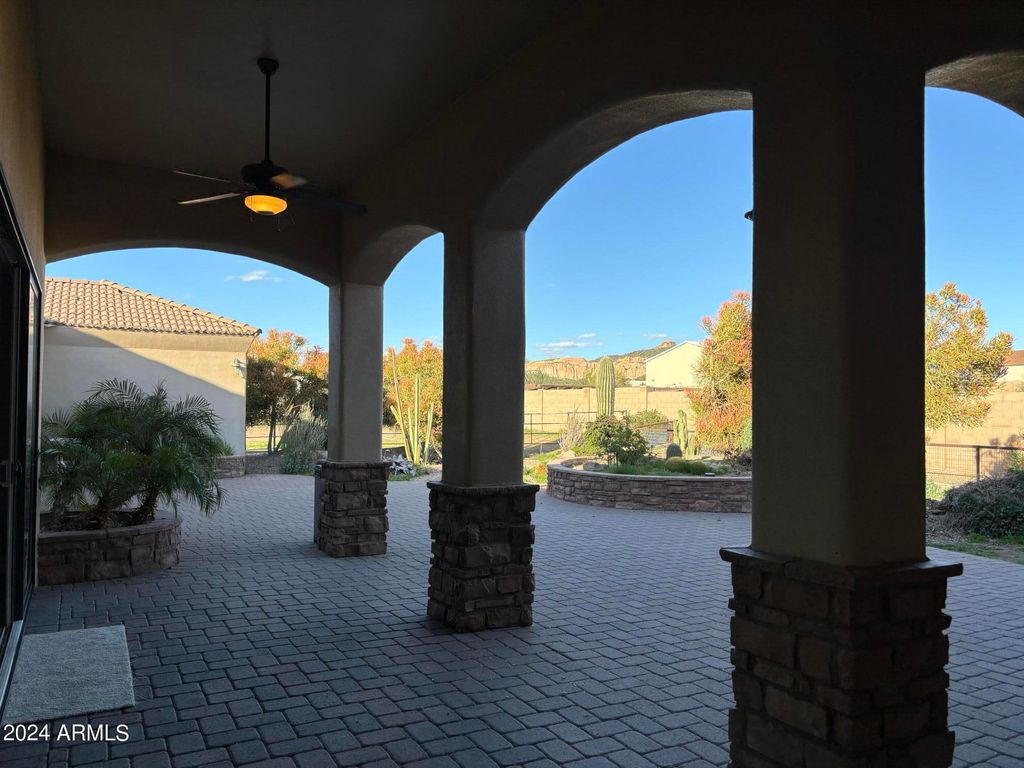 listing image 75