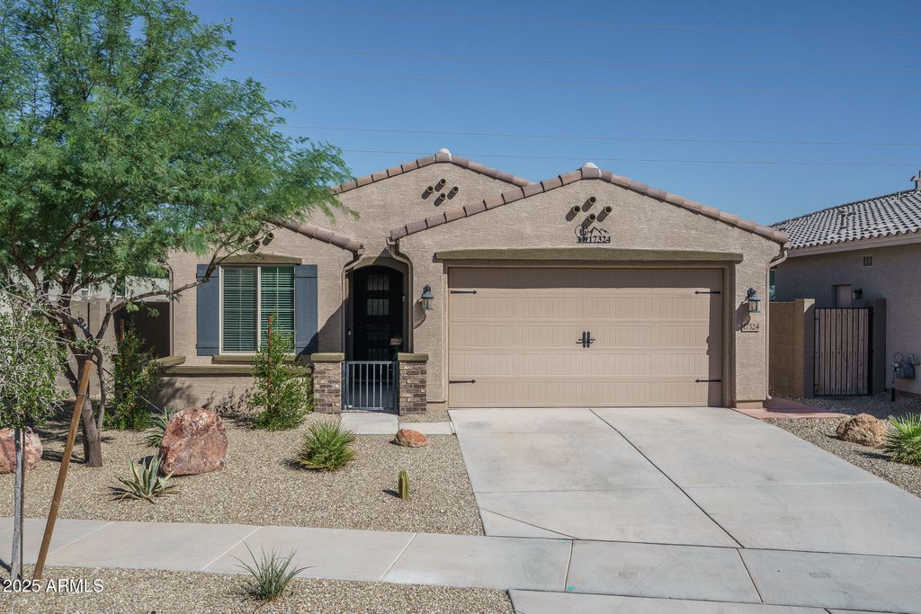 Photo of 17324 W Superior Avenue, Goodyear, AZ 85338 (MLS # 6928854)