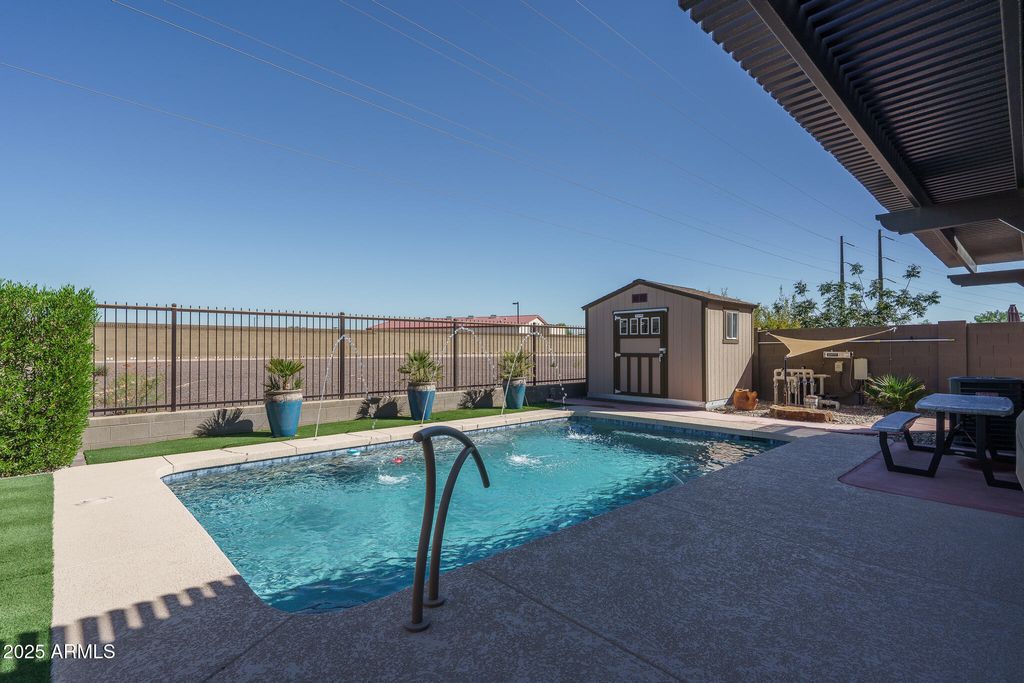 Photo of 17324 W Superior Avenue, Goodyear, AZ 85338 (MLS # 6928854)