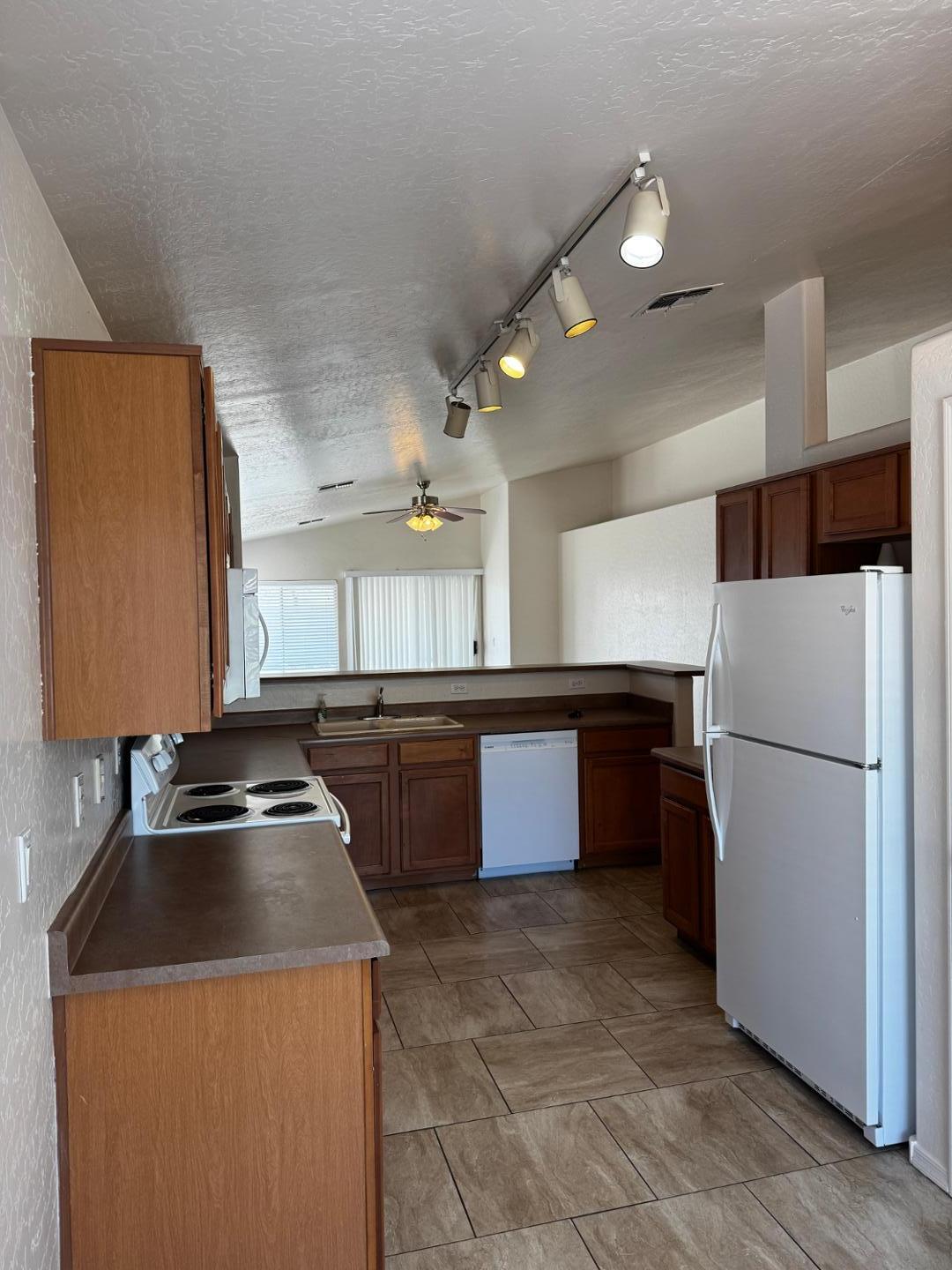 14613 N 154th Avenue