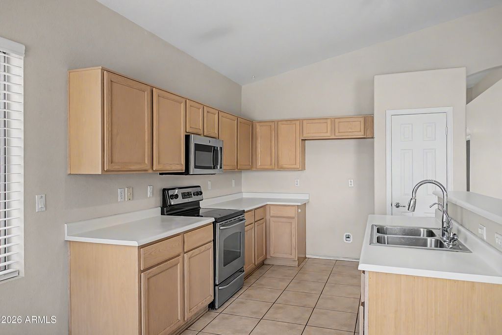 Photo of 4414 E Dry Creek Road, Phoenix, AZ 85044 (MLS # 7028640)