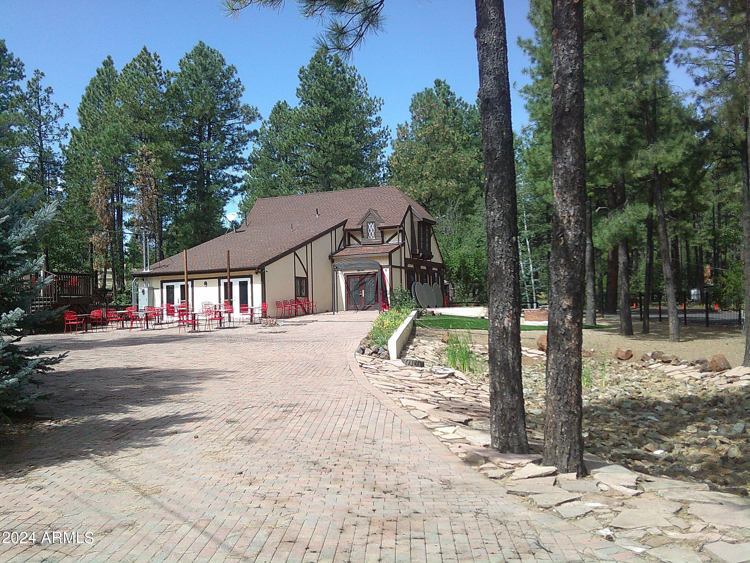 17612 E FAIRWAY Drive