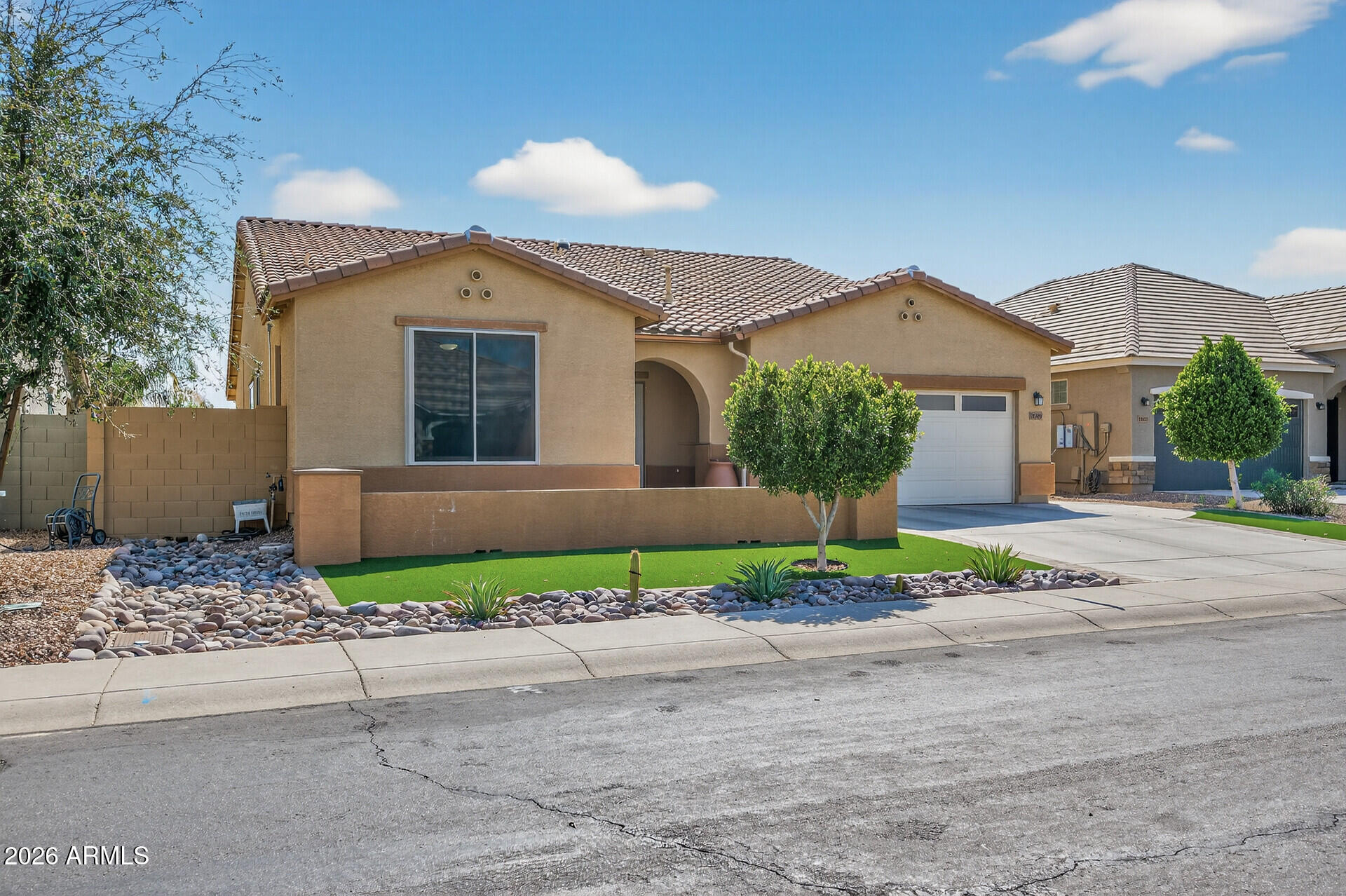 18349 W CAROL Avenue