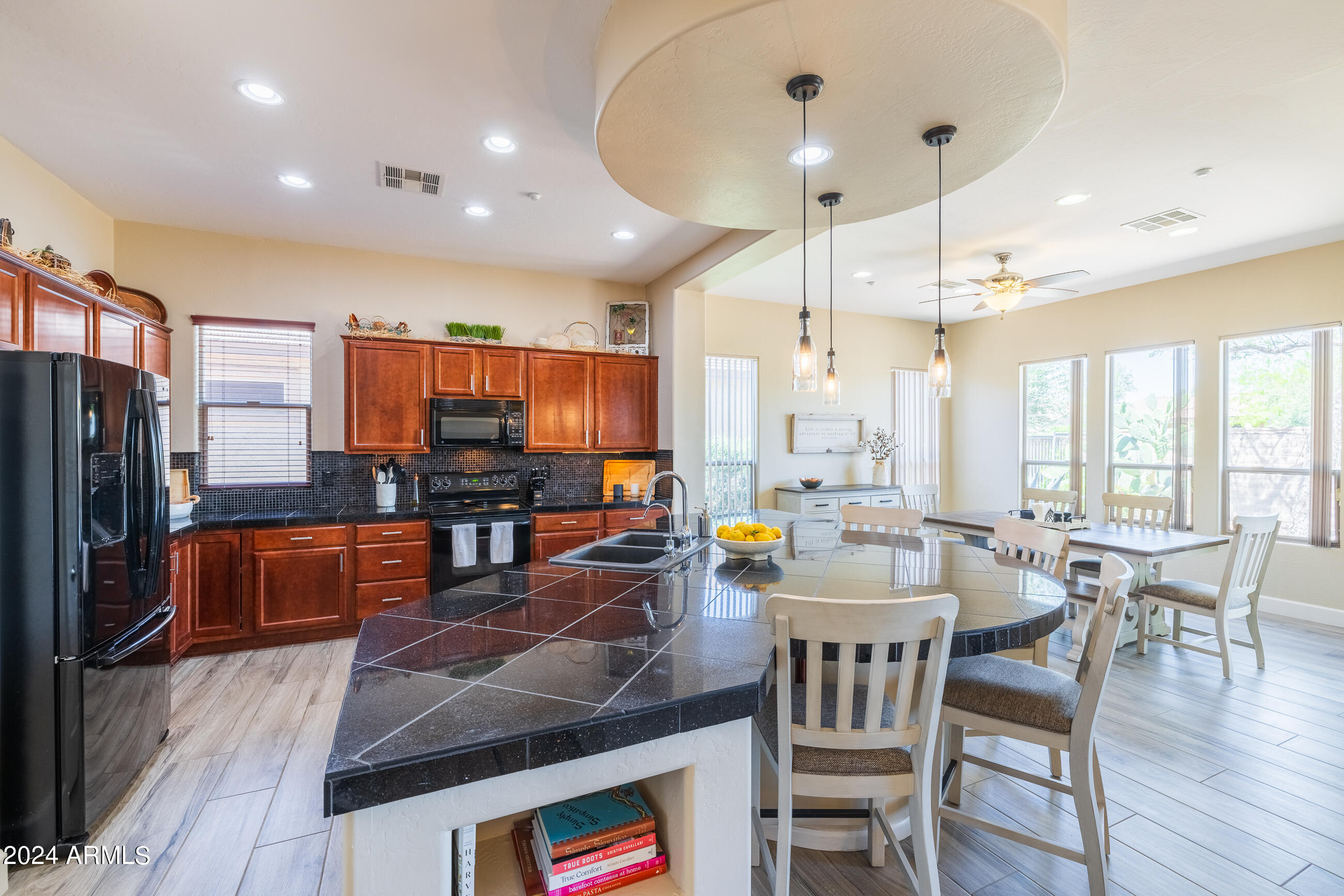 12368 W HEDGE HOG Place