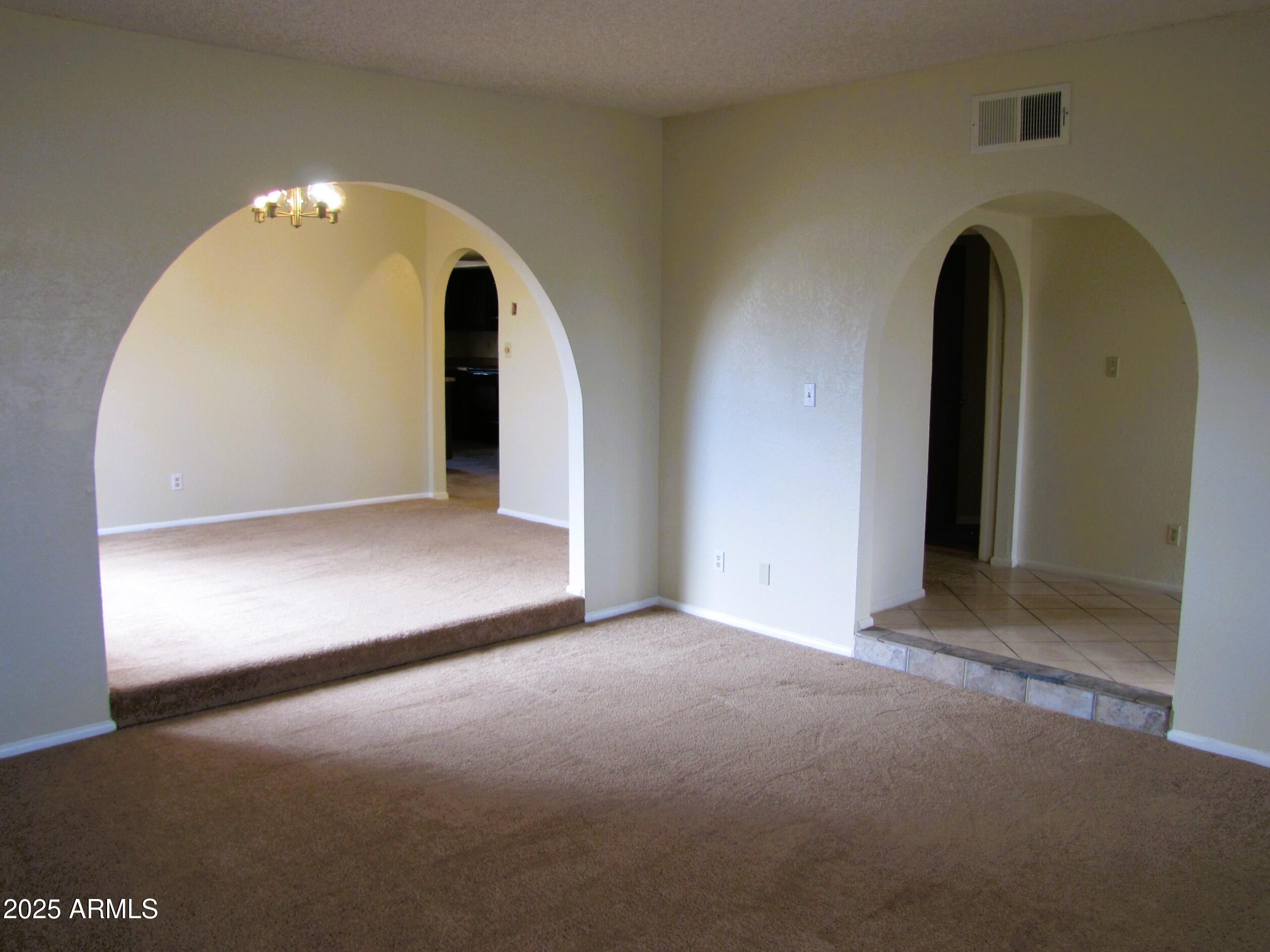 TOWN & COUNTRY ESTATES 12 - Residential Lease