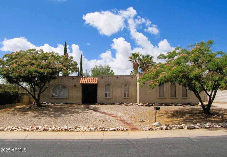 This 4BD/2BA/2CG, 2044 sq. ft. home is centrally located in Sierra Vista, AZ near Fort Huachuca, Canyon Vista Medical Center, shopping, and schools. This home has a split floorplan with 2 living areas and a wood-burning fireplace. The home includes central A/C, formal dining room and a breakfast nook. The yards are landscaped with easy-care landscaping.
