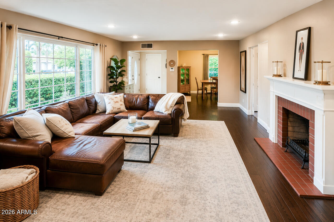 ENCANTO - Residential