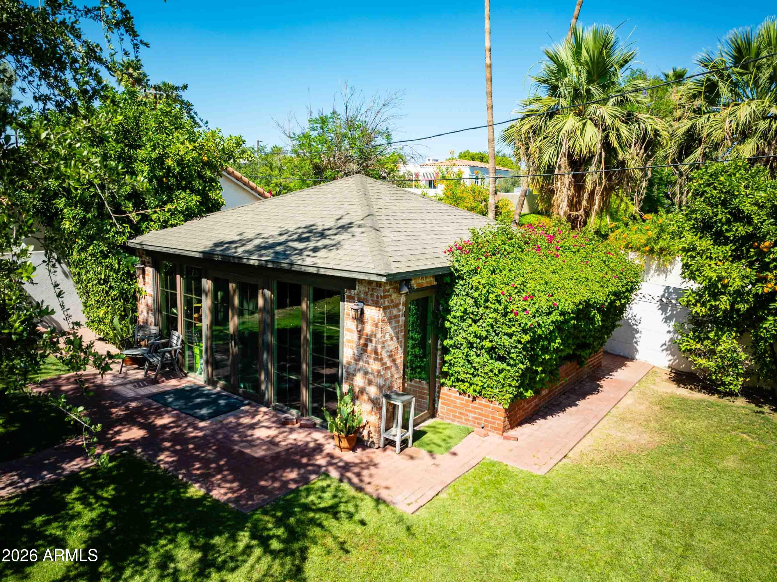 ENCANTO - Residential