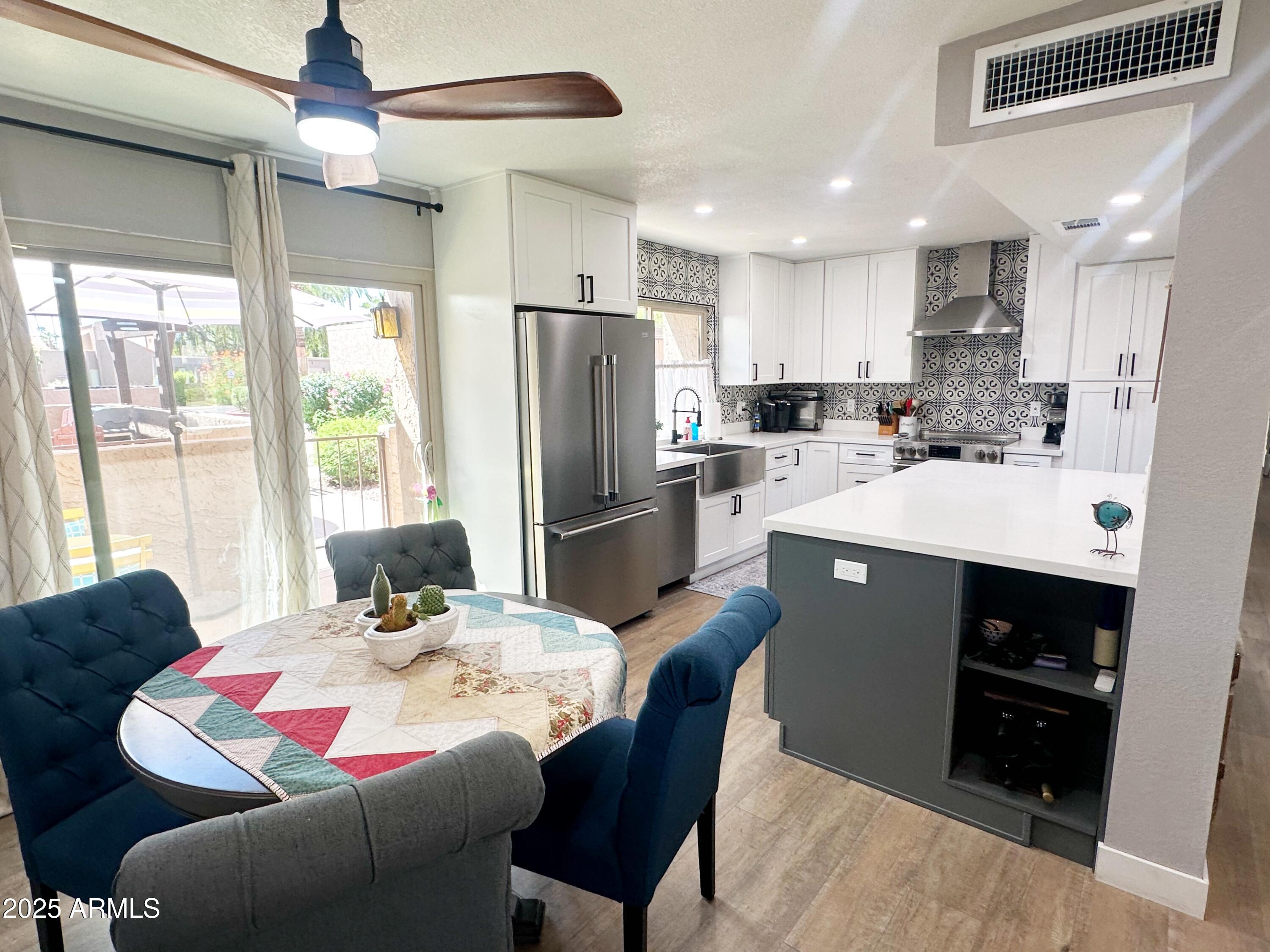 7000 N VIA CAMELLO DEL SUR -- 36