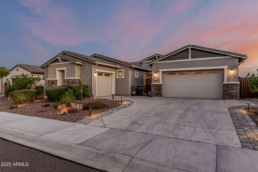 Photo of 12487 W Oyer Lane, Peoria, AZ 85383 (MLS # 6921150)