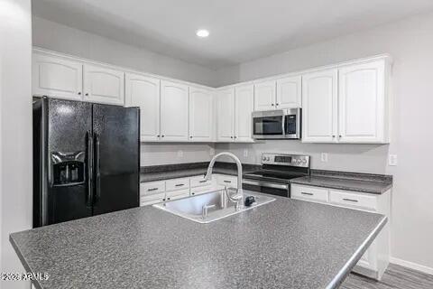 18009 W SUNNYSLOPE Lane