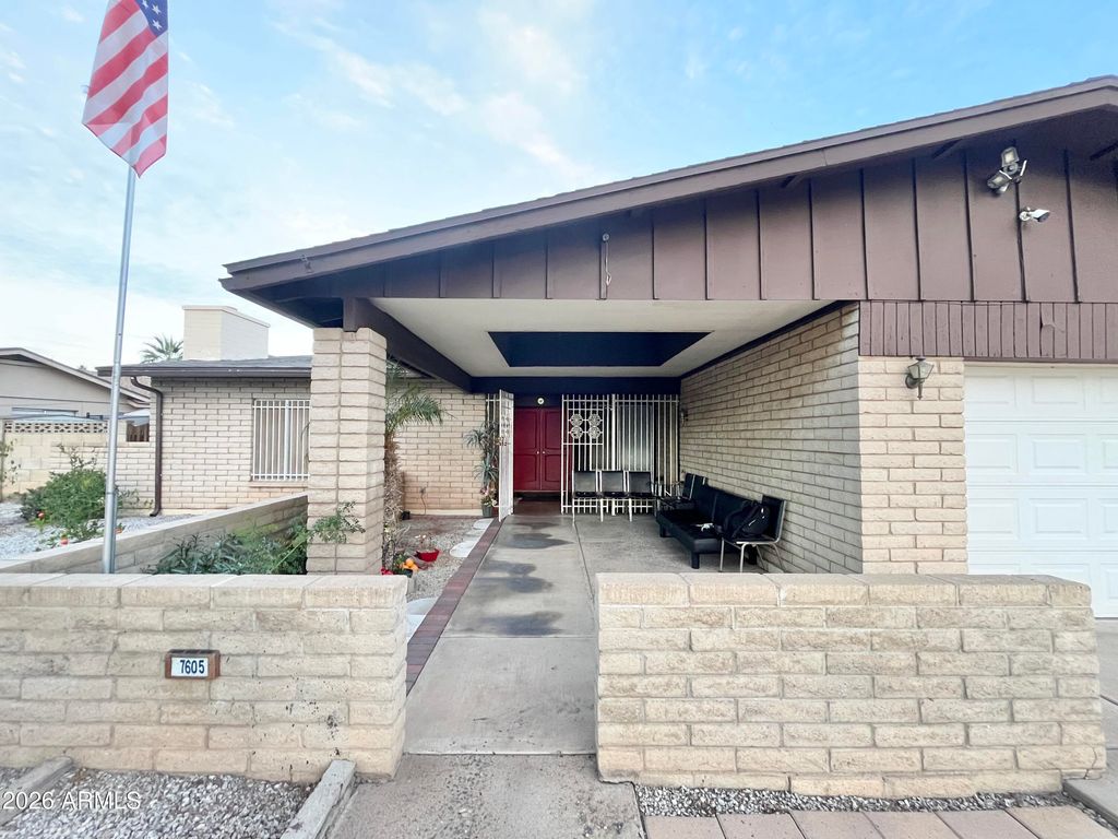 Photo of 7605 N 46th Avenue, Glendale, AZ 85301 (MLS # 6968653)