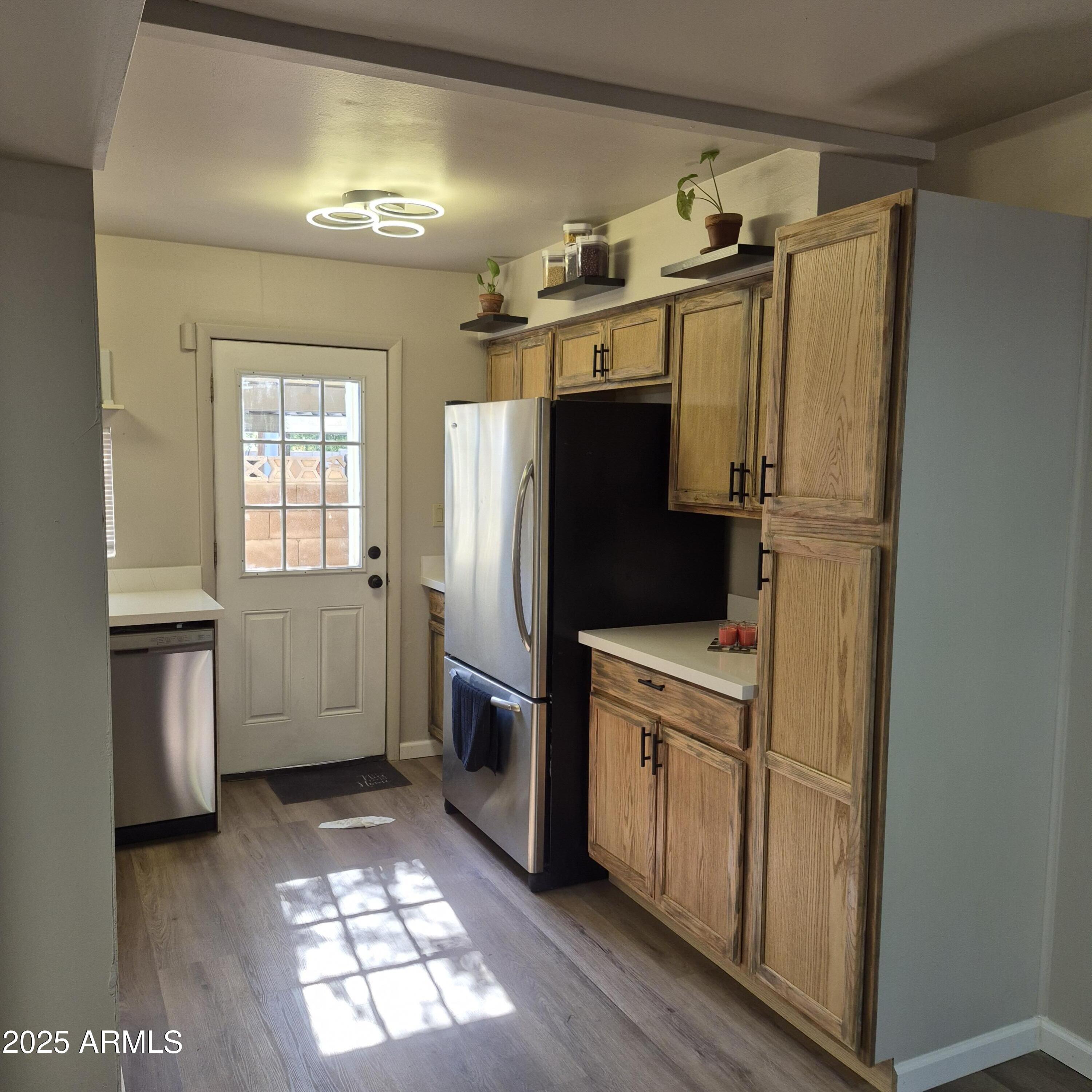 2946 N 14th Street N 14