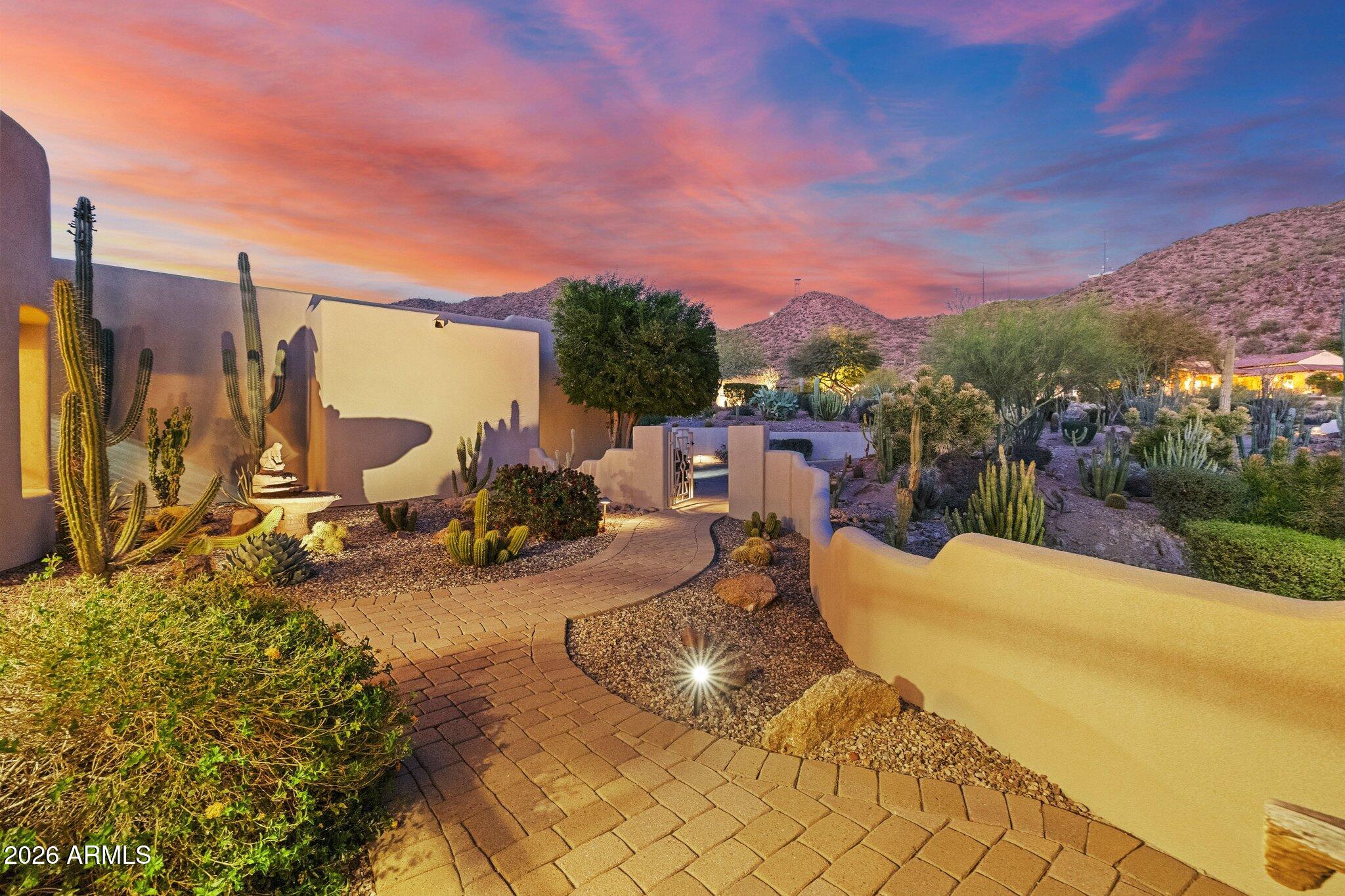 DIAMOND POINT AT LAS SENDAS MOUNTAIN - Residential