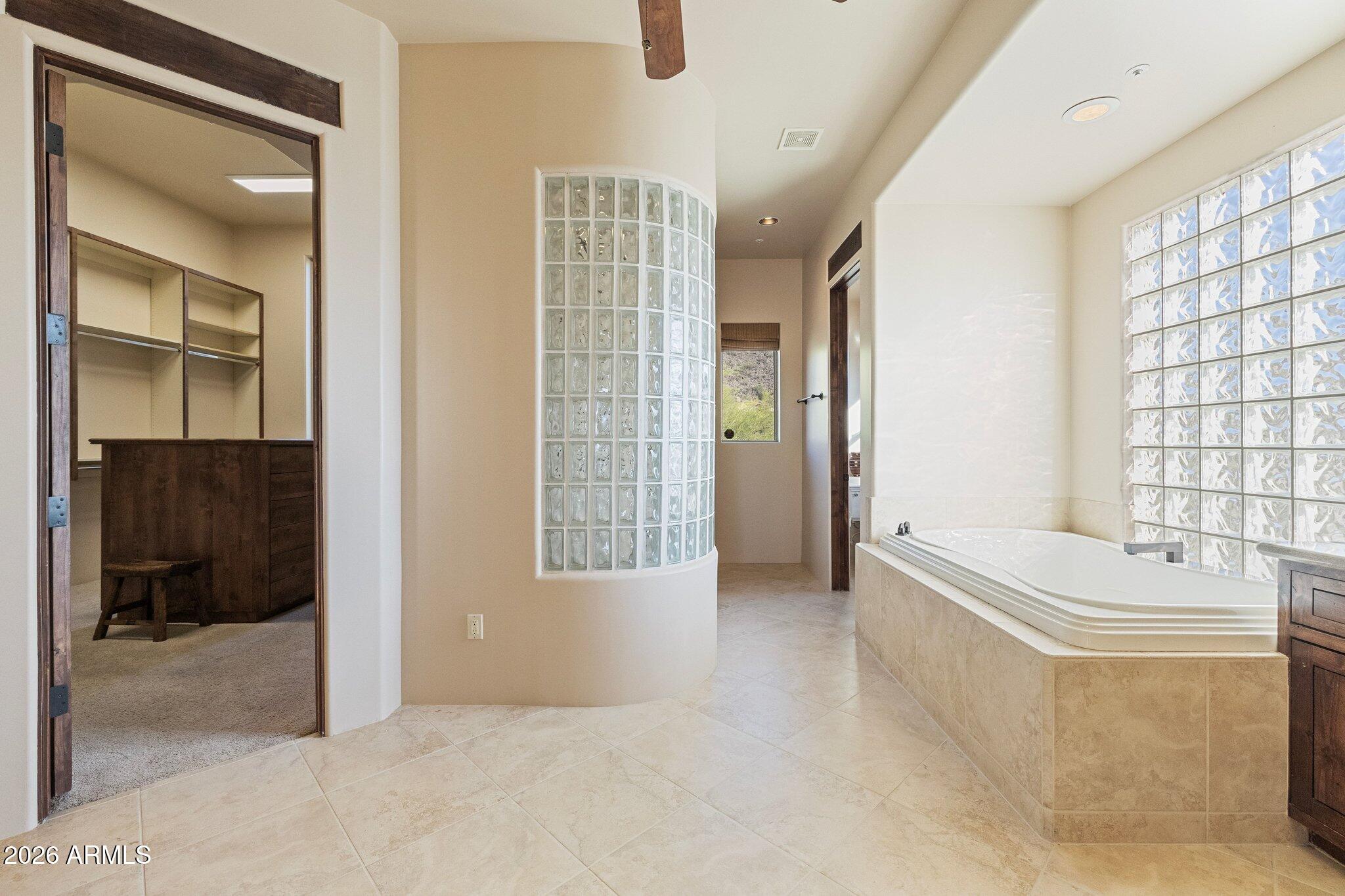 DIAMOND POINT AT LAS SENDAS MOUNTAIN - Residential