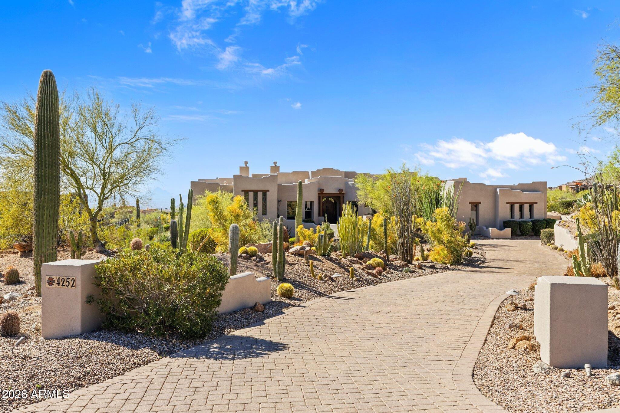 DIAMOND POINT AT LAS SENDAS MOUNTAIN - Residential