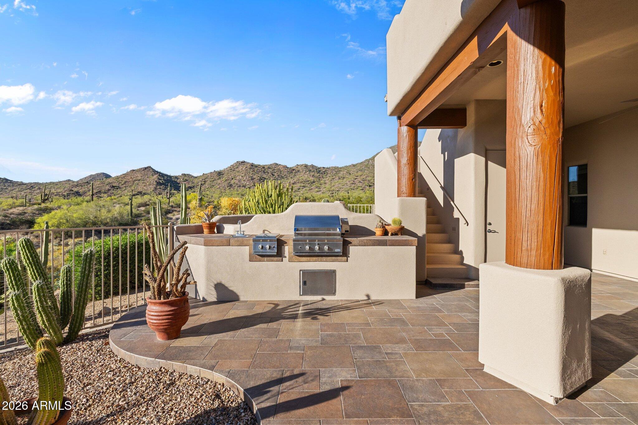 DIAMOND POINT AT LAS SENDAS MOUNTAIN - Residential