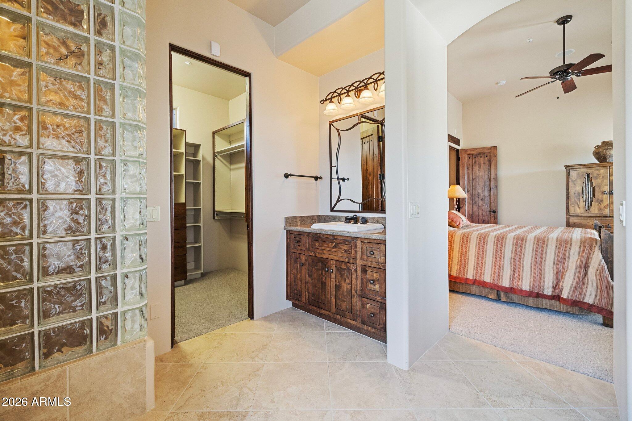 DIAMOND POINT AT LAS SENDAS MOUNTAIN - Residential