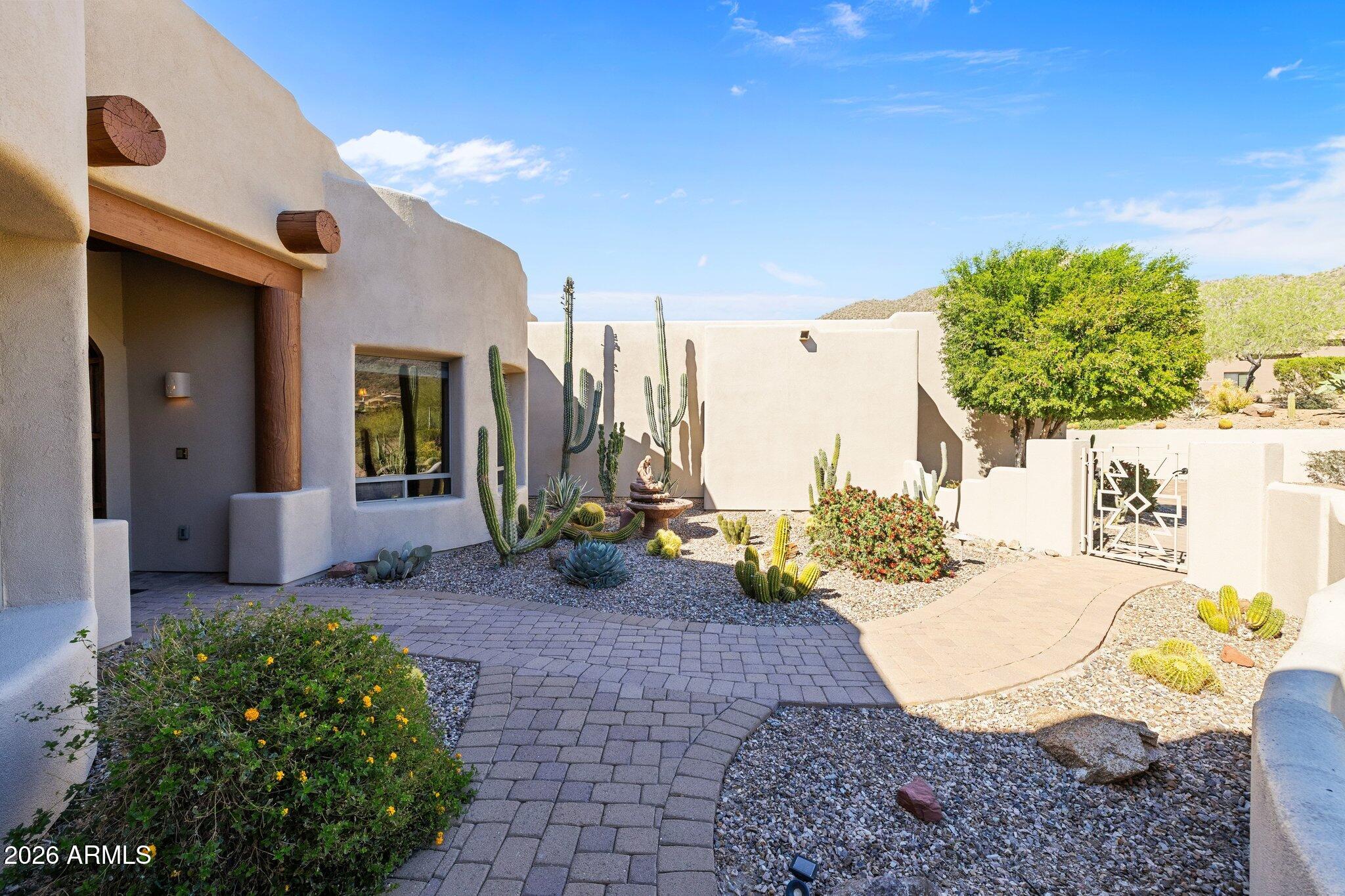 DIAMOND POINT AT LAS SENDAS MOUNTAIN - Residential