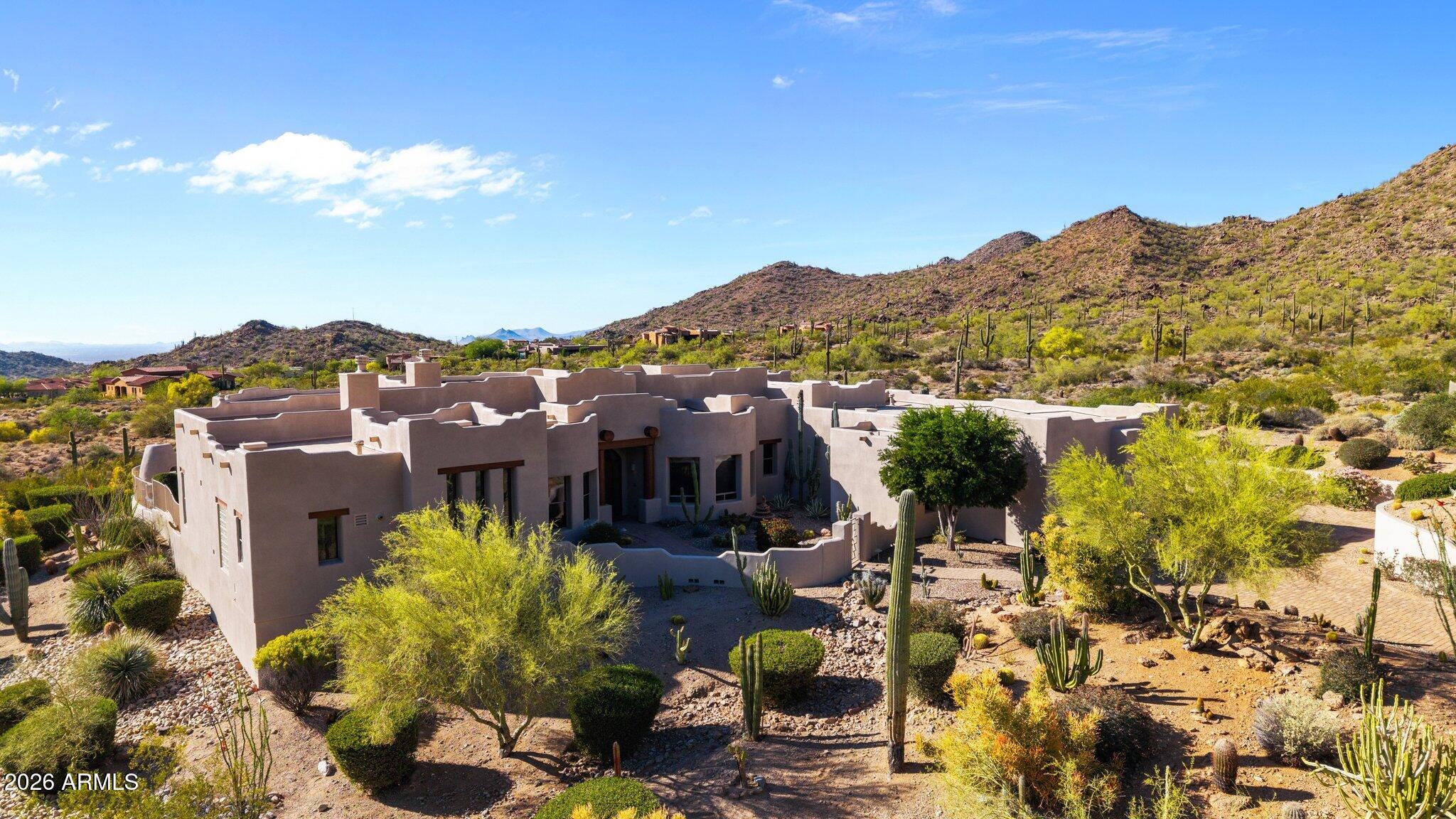 DIAMOND POINT AT LAS SENDAS MOUNTAIN - Residential