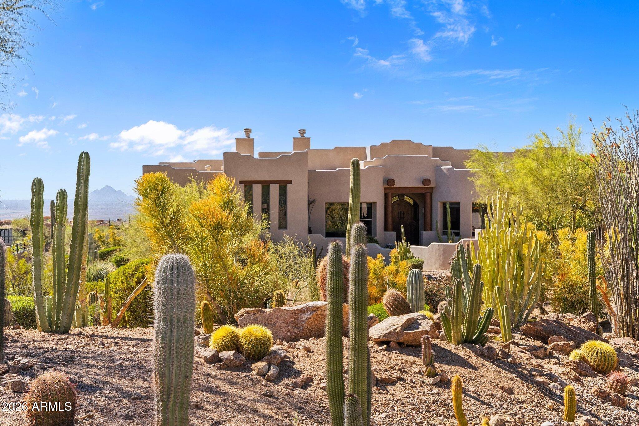 DIAMOND POINT AT LAS SENDAS MOUNTAIN - Residential