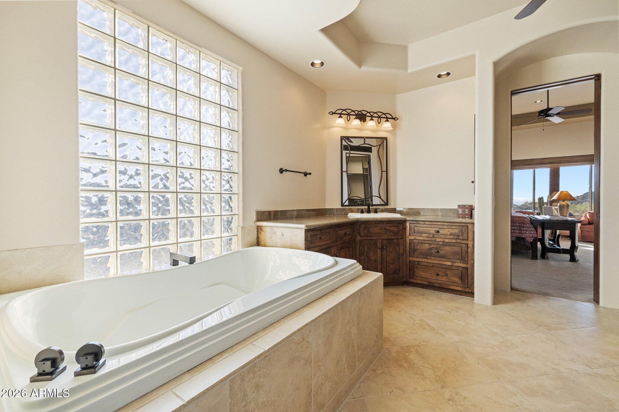 DIAMOND POINT AT LAS SENDAS MOUNTAIN - Residential