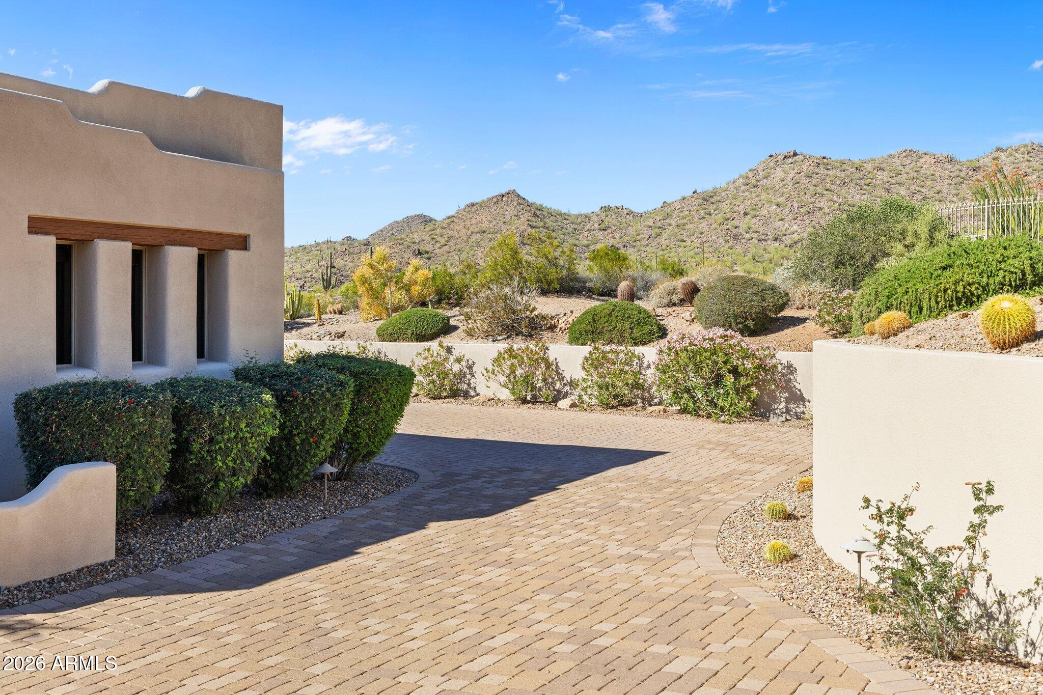 DIAMOND POINT AT LAS SENDAS MOUNTAIN - Residential