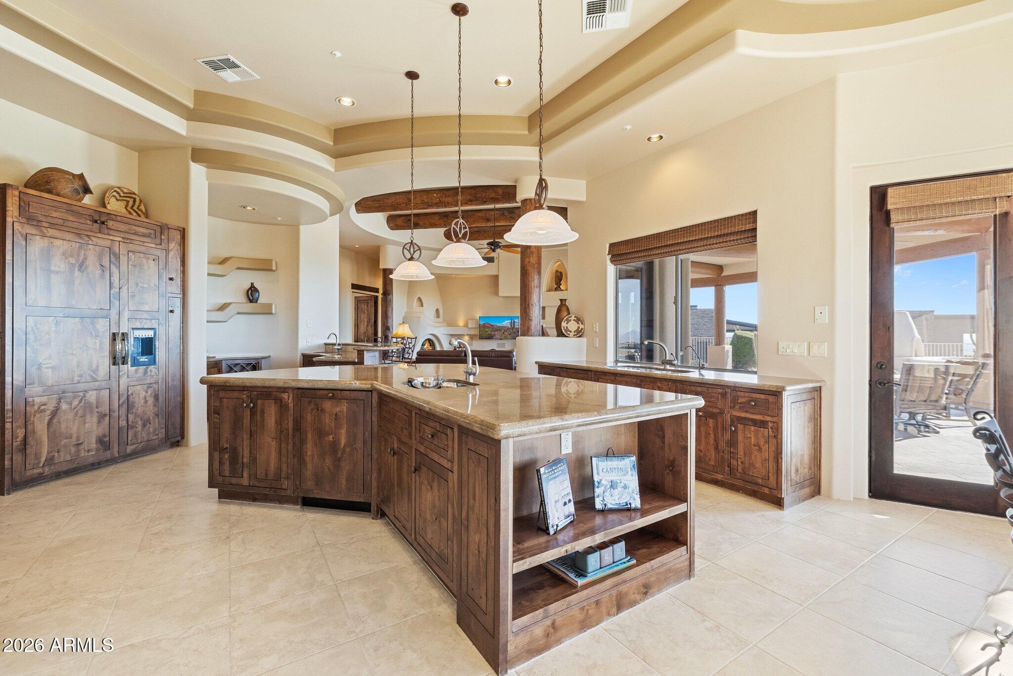 DIAMOND POINT AT LAS SENDAS MOUNTAIN - Residential