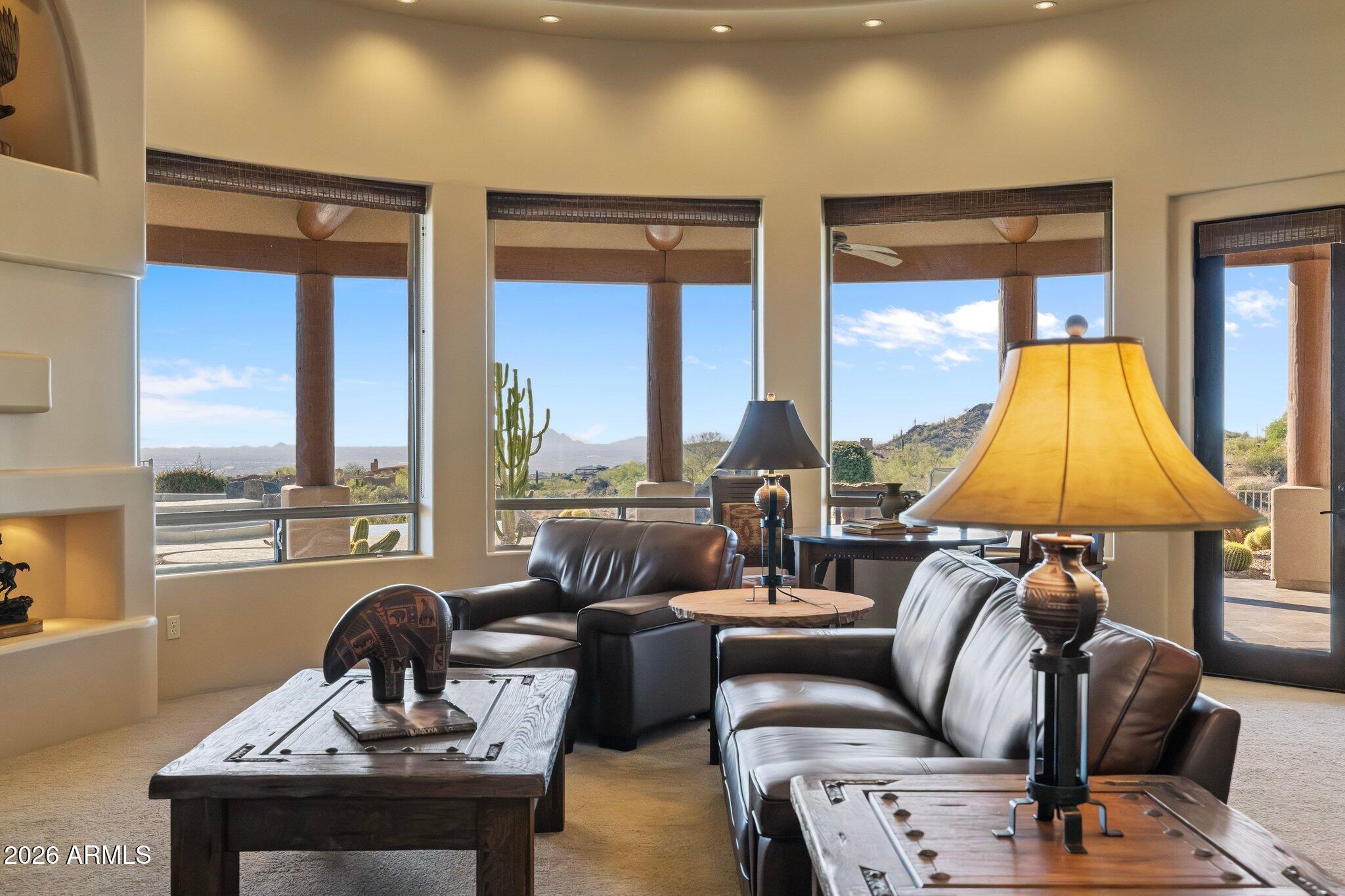 DIAMOND POINT AT LAS SENDAS MOUNTAIN - Residential
