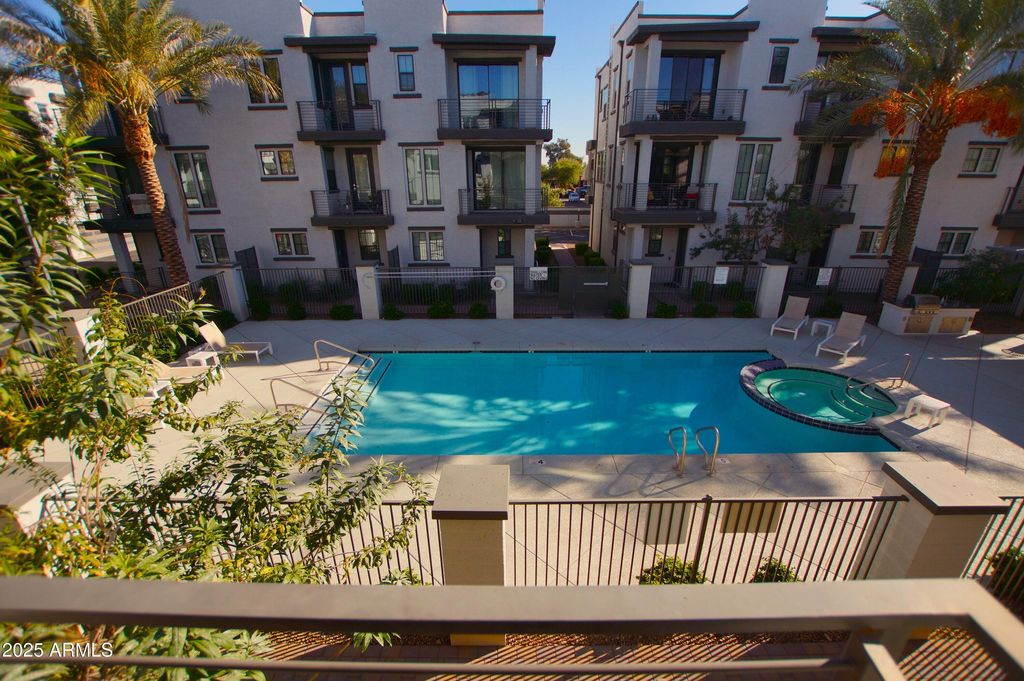 Photo of 2090 S Dorsey Lane #1025, Tempe, AZ 85282 (MLS # 6957505)