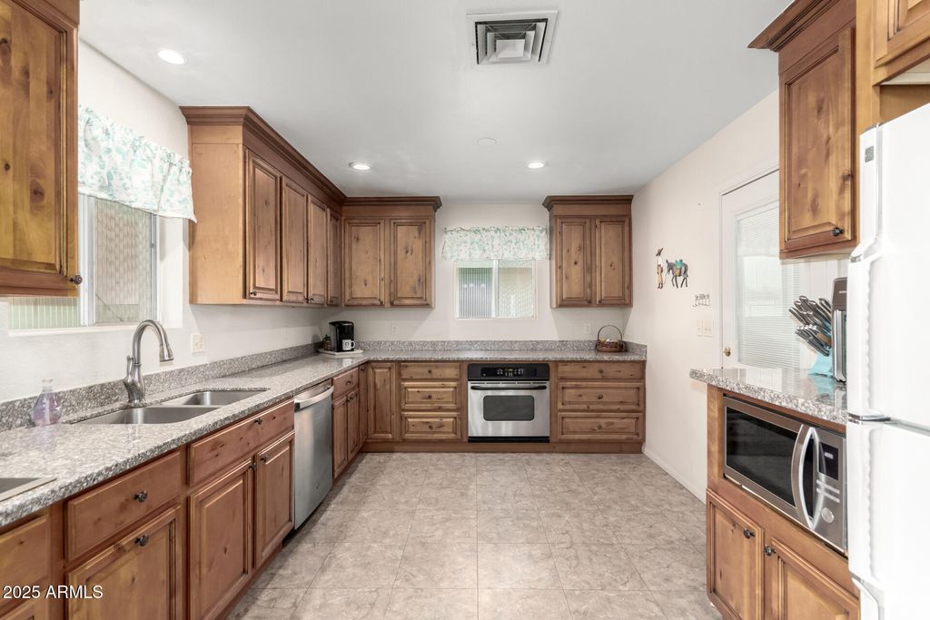 Photo of 1417 S Grand Drive, Apache Junction, AZ 85120 (MLS # 6931386)