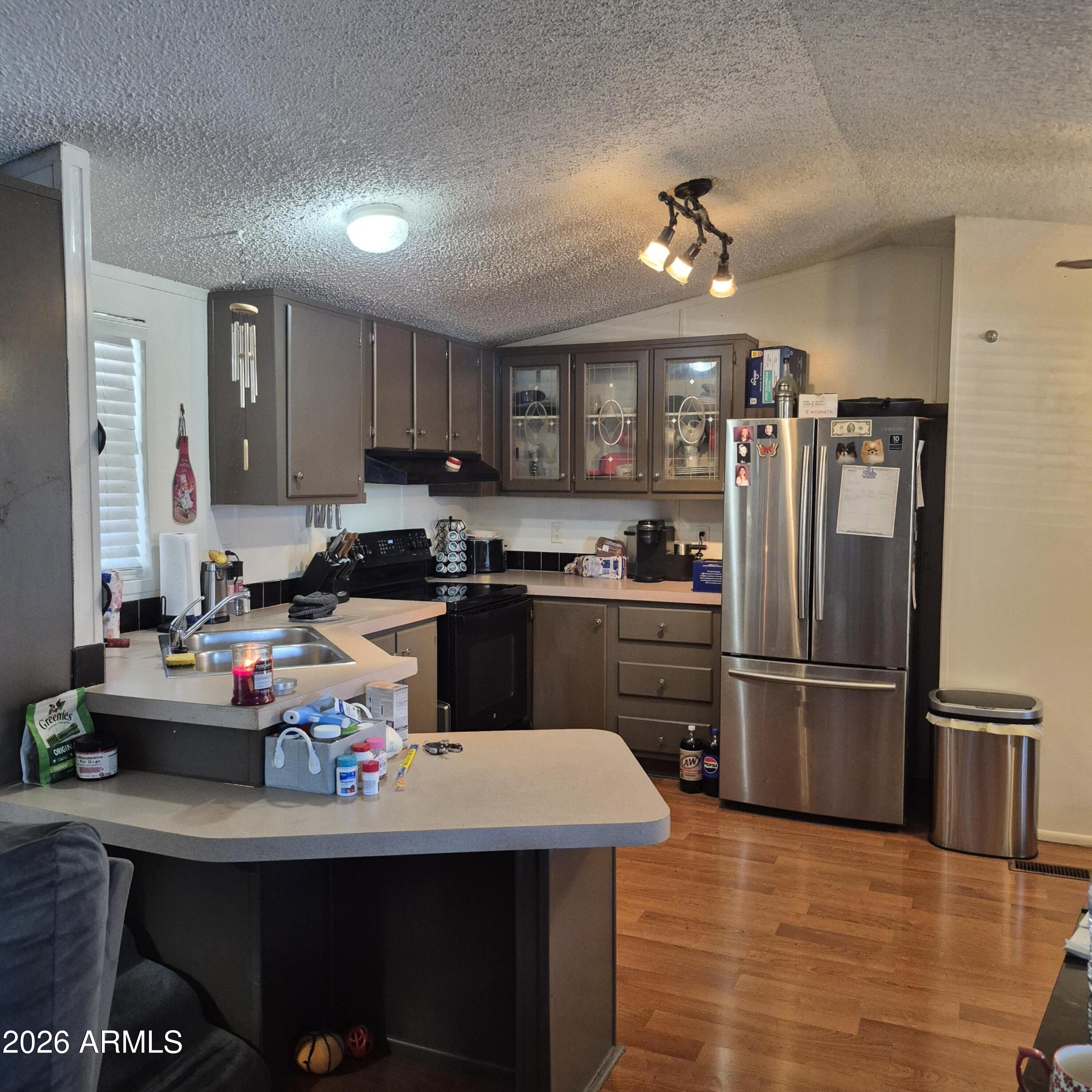 9302 E Broadway Road E 60